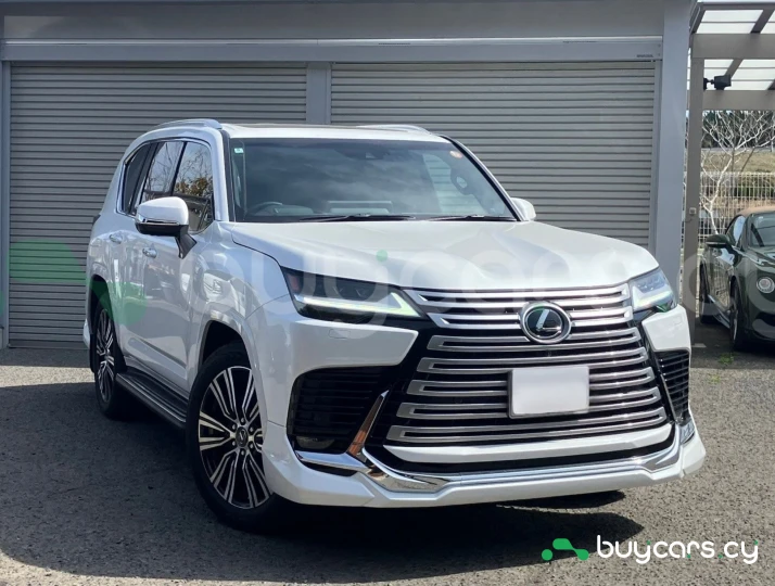Lexus LX White