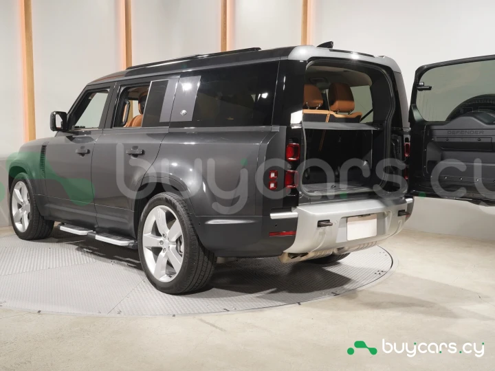 Land Rover Defender Черный