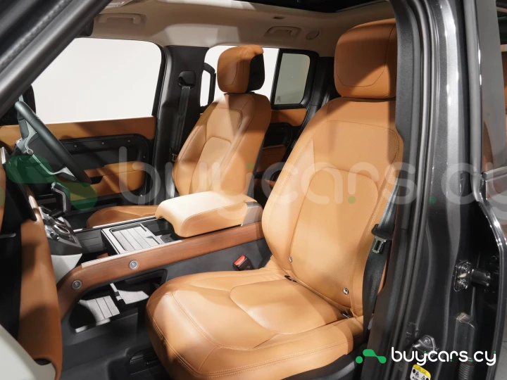 Land Rover Defender Черный