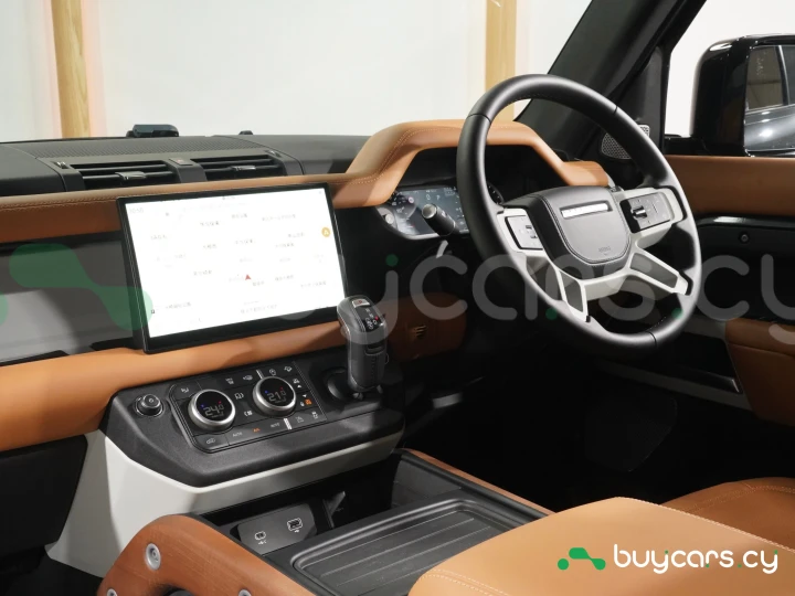 Land Rover Defender Черный