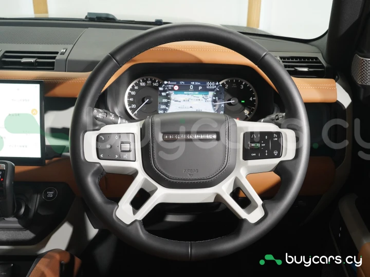 Land Rover Defender Черный