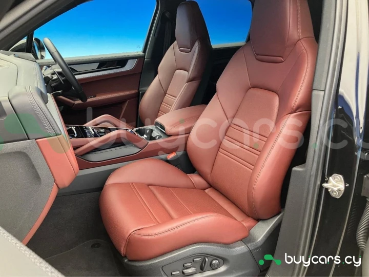 Porsche Cayenne Черный