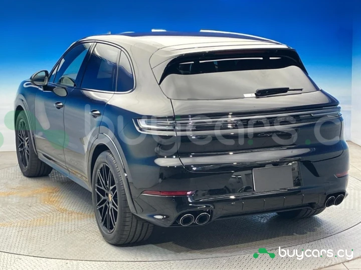 Porsche Cayenne Черный