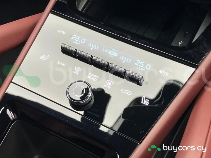 Porsche Cayenne Черный