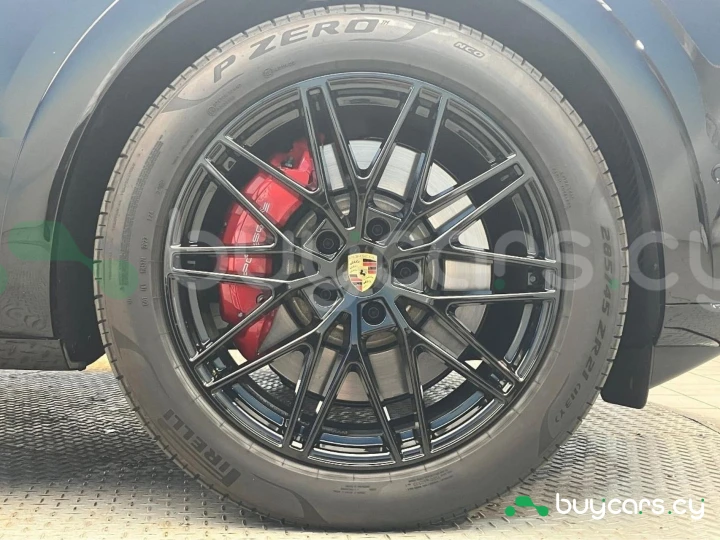 Porsche Cayenne Черный