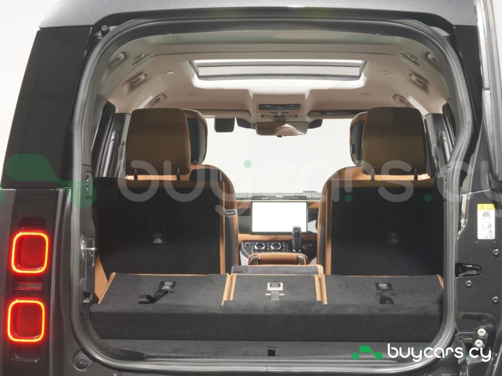 Land Rover Defender Черный