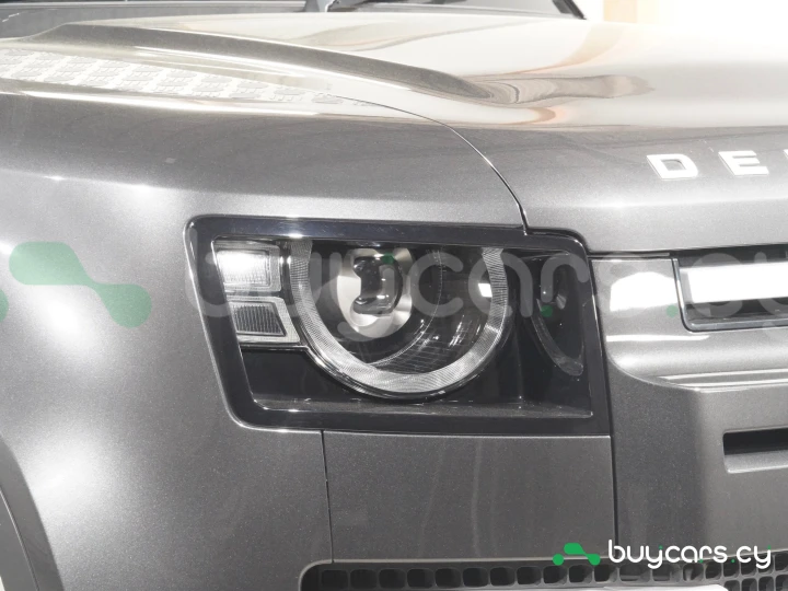 Land Rover Defender Черный