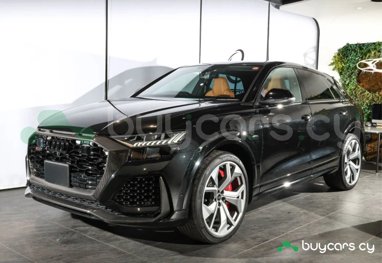 Audi RS Q8 Черный