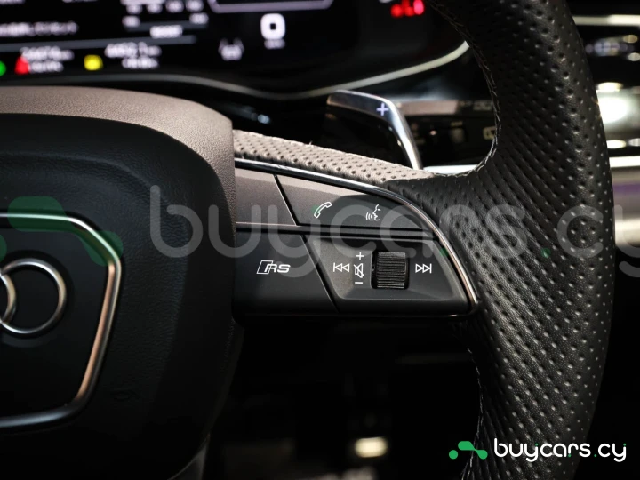 Audi RS Q8 Черный