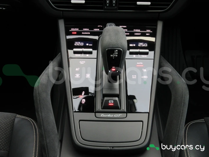 Porsche Cayenne Black