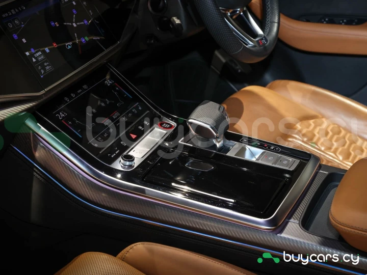 Audi RS Q8 Черный