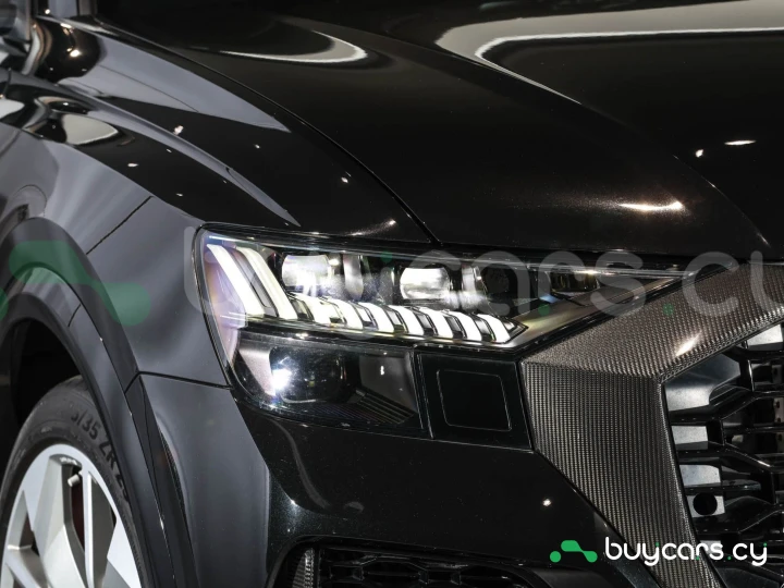 Audi RS Q8 Черный