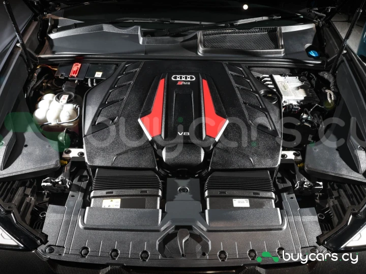 Audi RS Q8 Черный