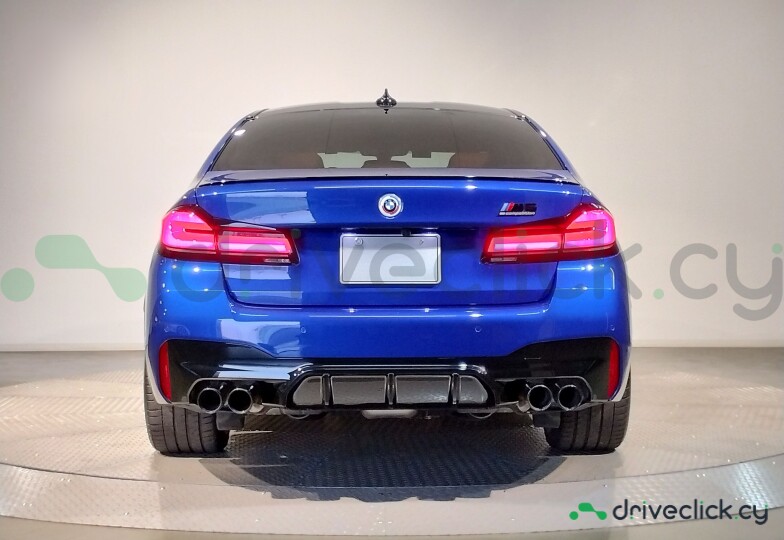 BMW M5 Blue