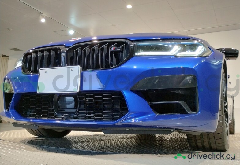 BMW M5 Blue