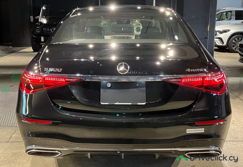 Mercedes S-class Black