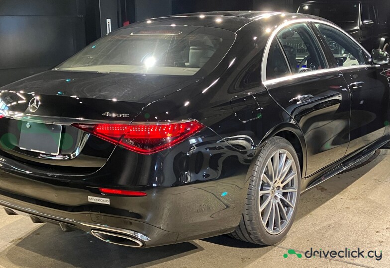 Mercedes S-class Black