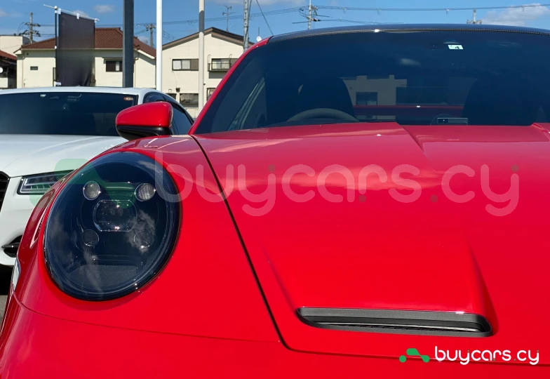 Porsche 911 Red