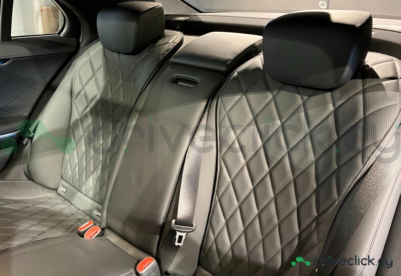 Mercedes S-class Black