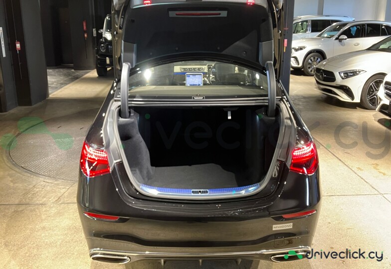 Mercedes S-class Black