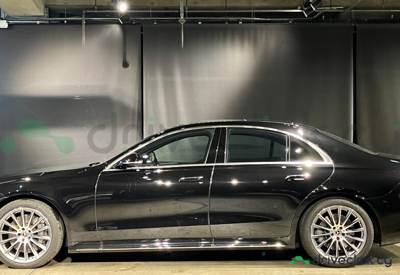 Mercedes S-class Black