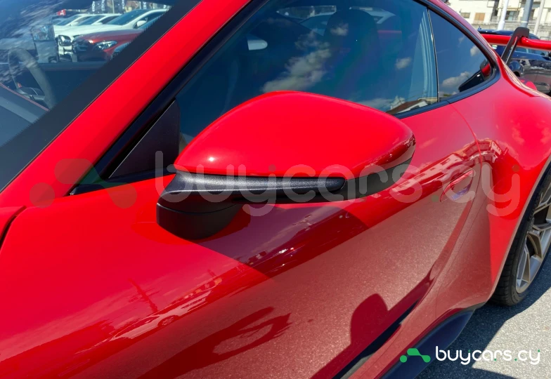 Porsche 911 Red