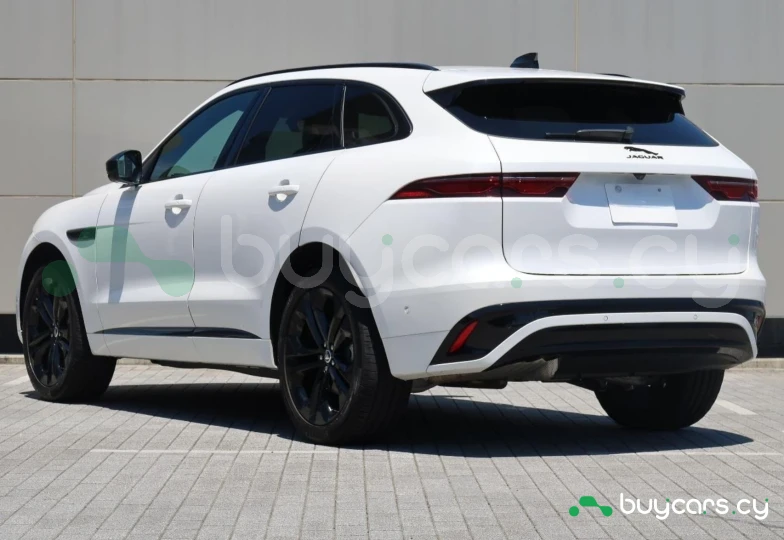 Jaguar F-Pace Белый