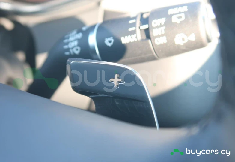 Jaguar F-Pace Белый