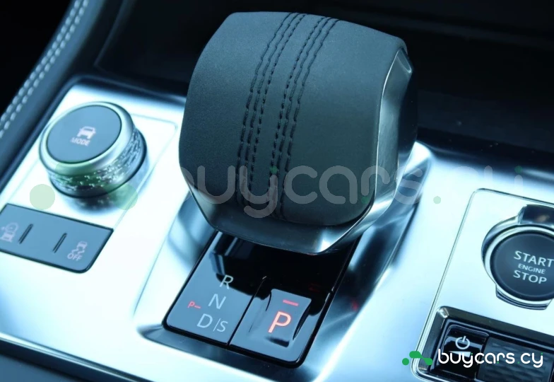 Jaguar F-Pace Белый