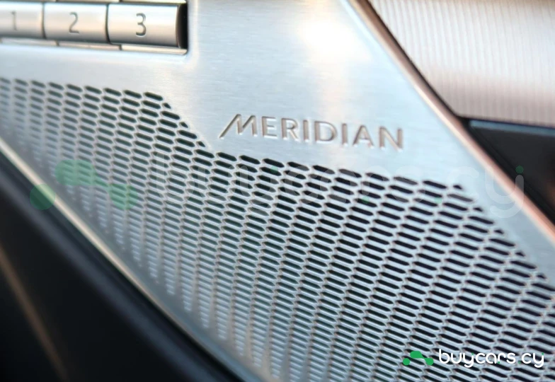 Jaguar F-Pace Белый