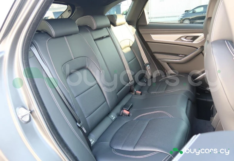 Jaguar F-Pace Белый