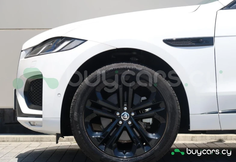 Jaguar F-Pace Белый
