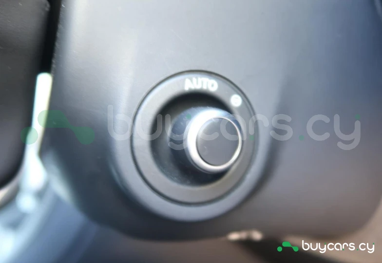 Jaguar F-Pace Белый