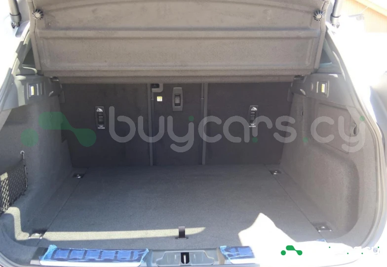 Jaguar F-Pace Белый