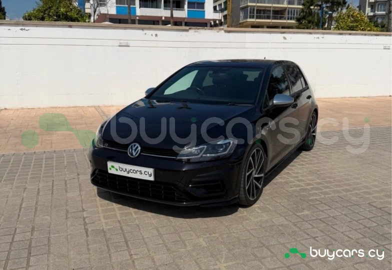 Volkswagen Golf Black