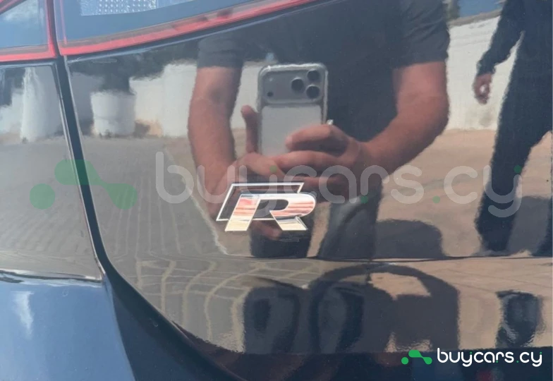 Volkswagen Golf Black