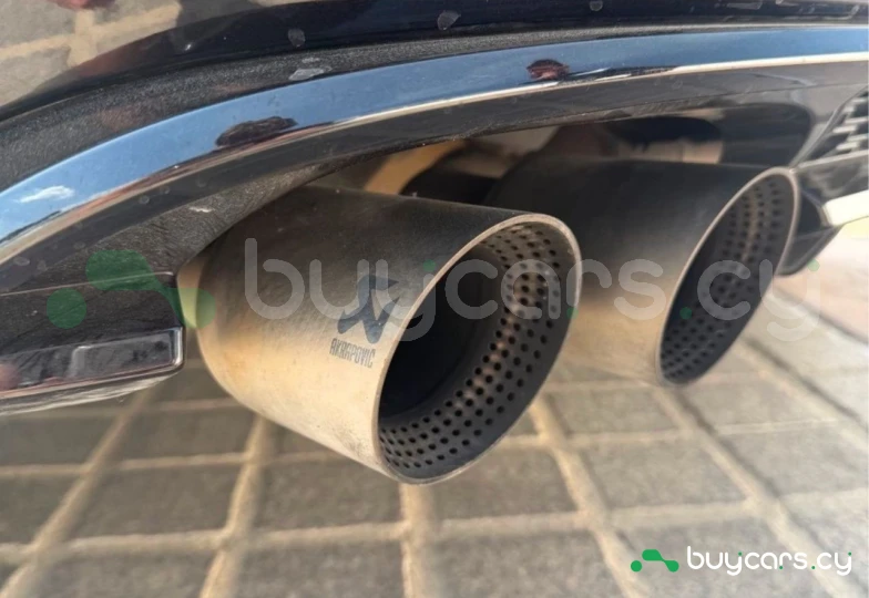 Volkswagen Golf Black