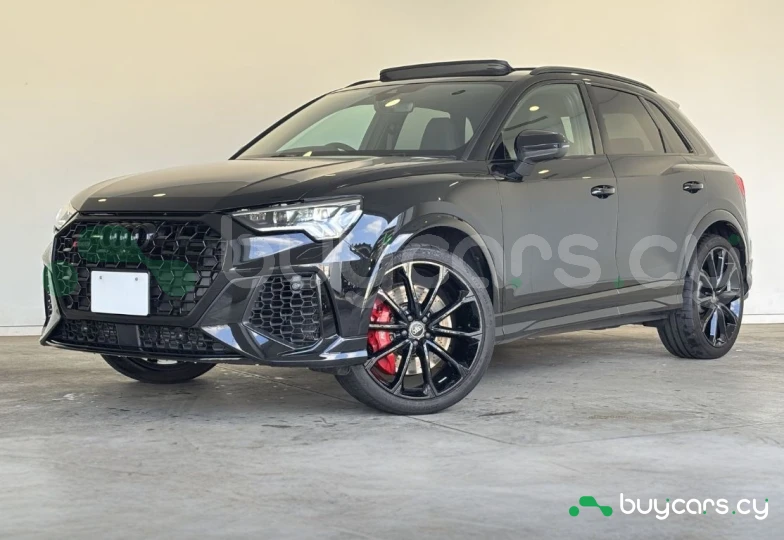 Audi RS Q3 Черный