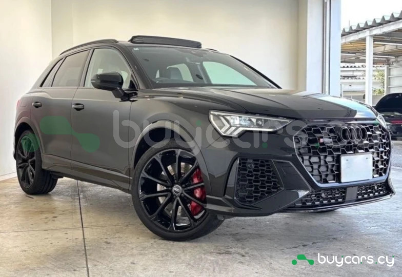 Audi RS Q3 Черный