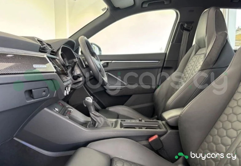 Audi RS Q3 Черный