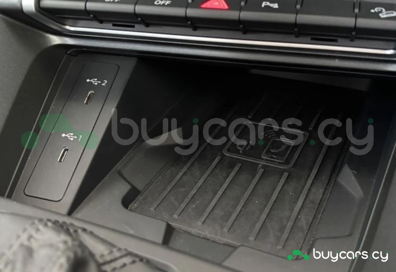 Audi RS Q3 Черный