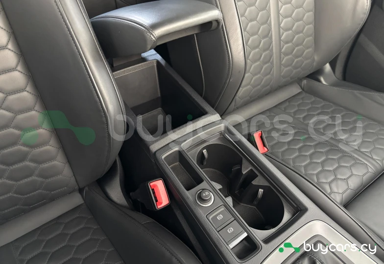 Audi RS Q3 Черный