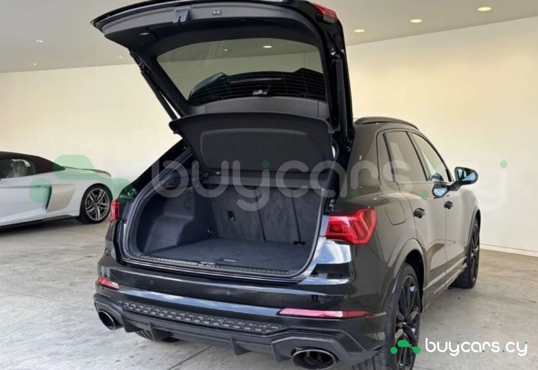 Audi RS Q3 Черный