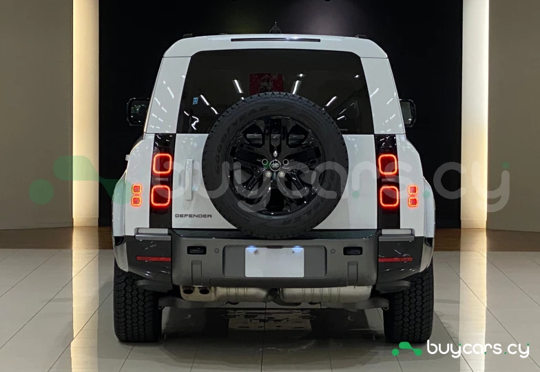 Land Rover Defender Белый