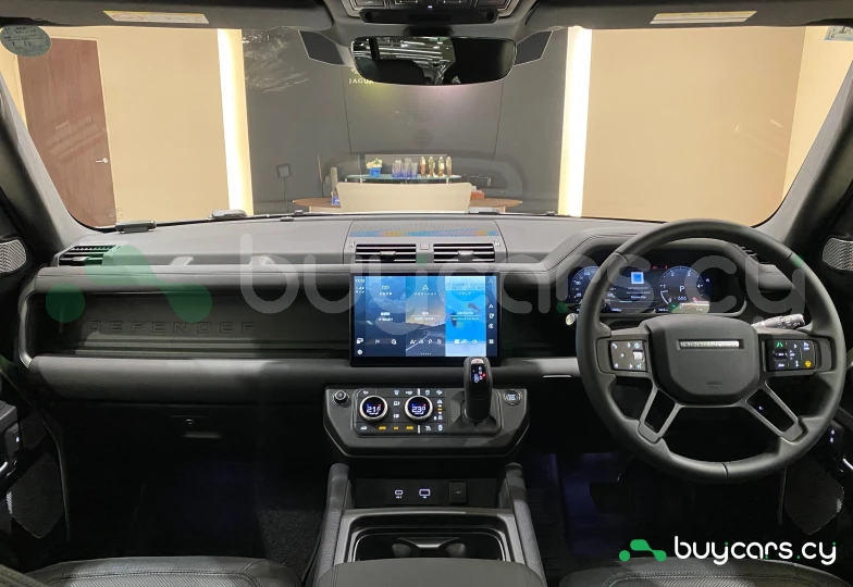 Land Rover Defender Белый