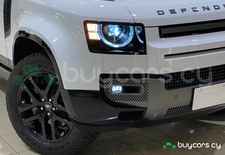 Land Rover Defender Белый