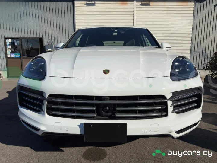 Porsche Cayenne White