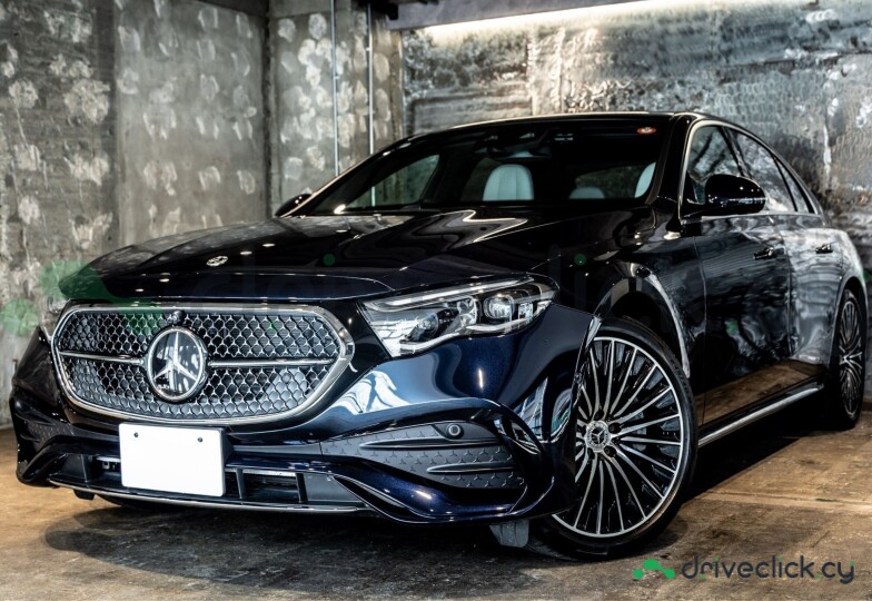 Mercedes E-class Black