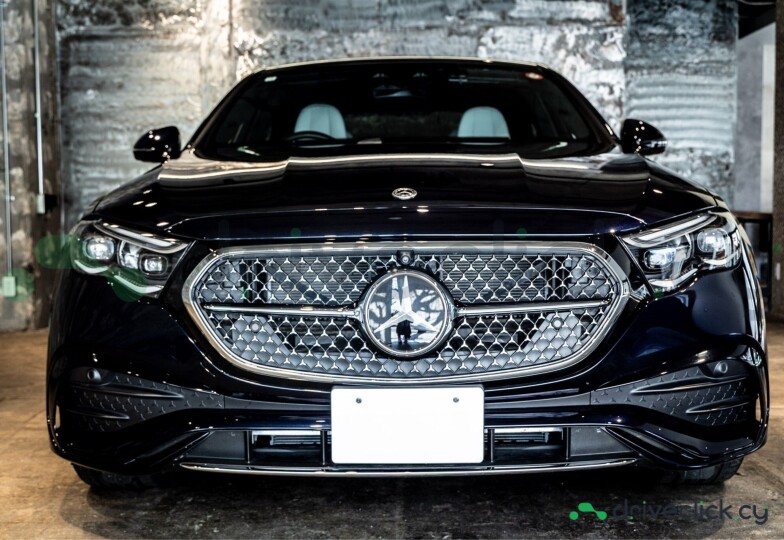 Mercedes E-class Black