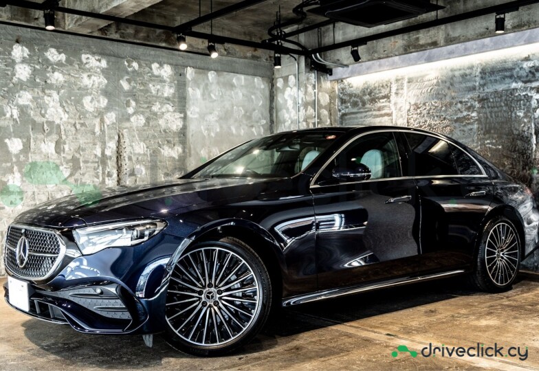 Mercedes E-class Black